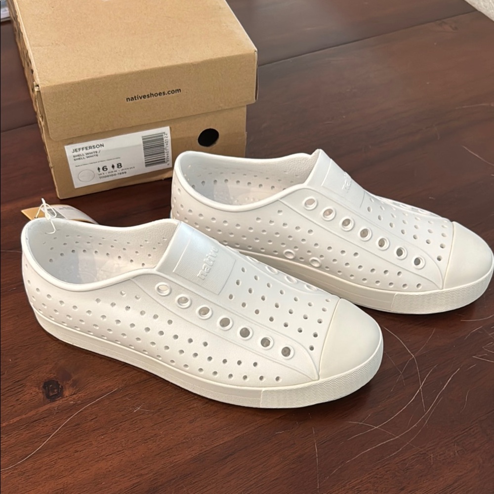 Native Shoes Jefferson White Slip-On Sneakers New in the box